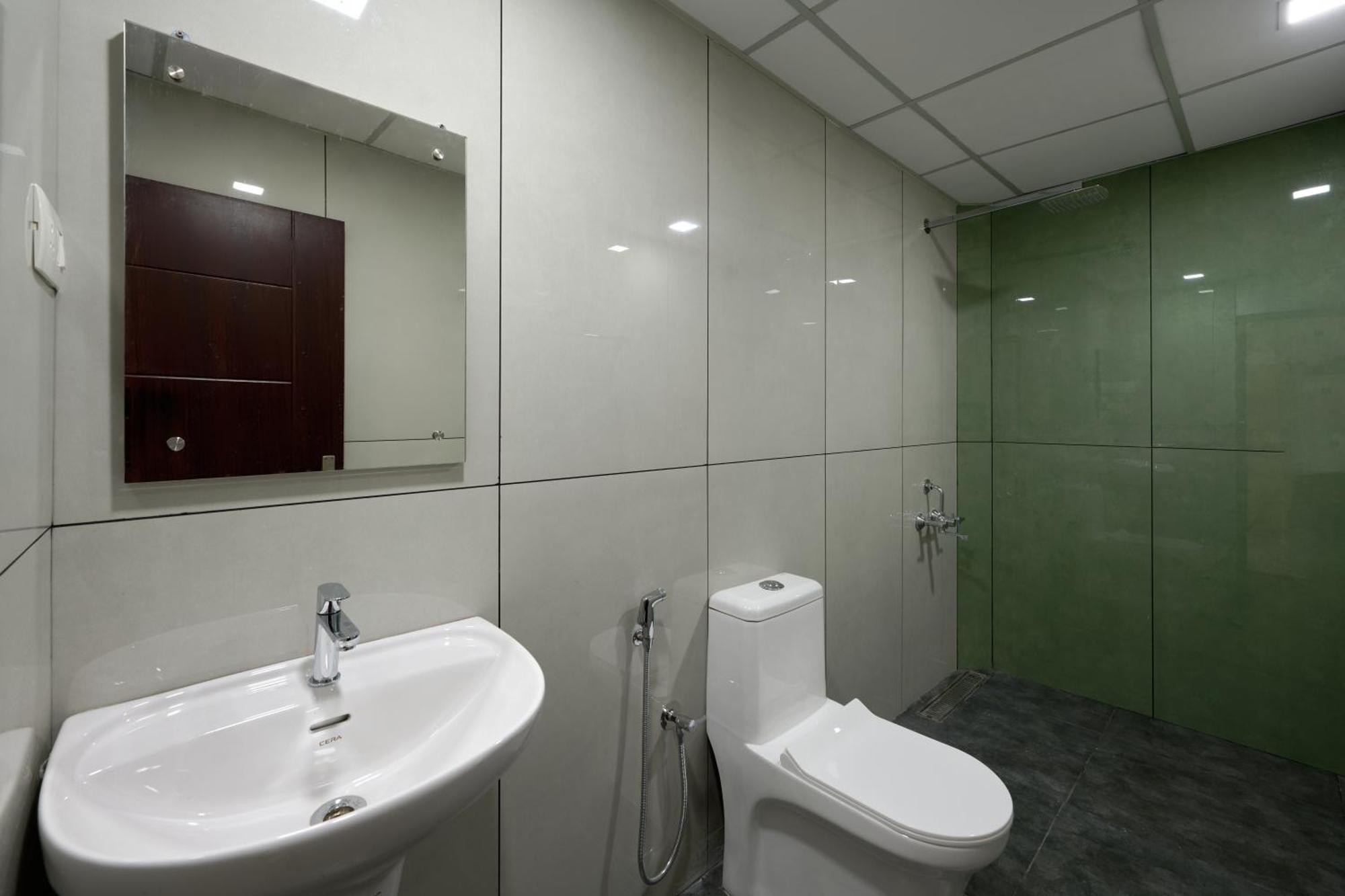 Reach Inn Kochi Exterior photo