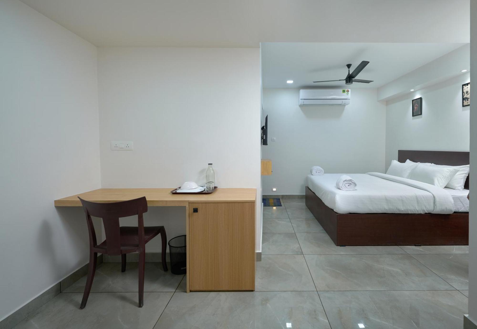 Reach Inn Kochi Exterior photo