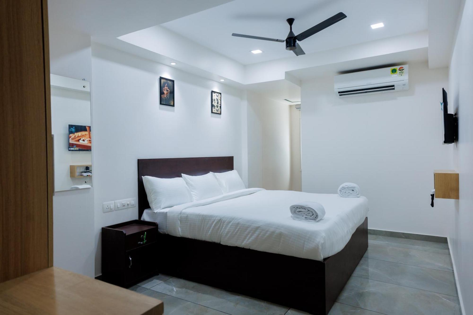 Reach Inn Kochi Exterior photo