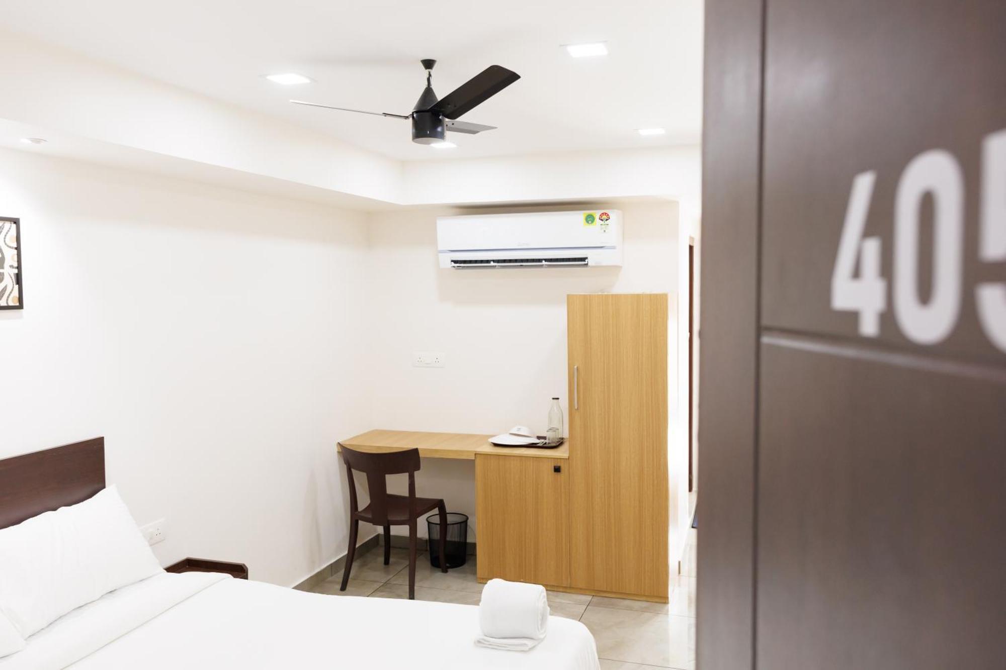 Reach Inn Kochi Exterior photo