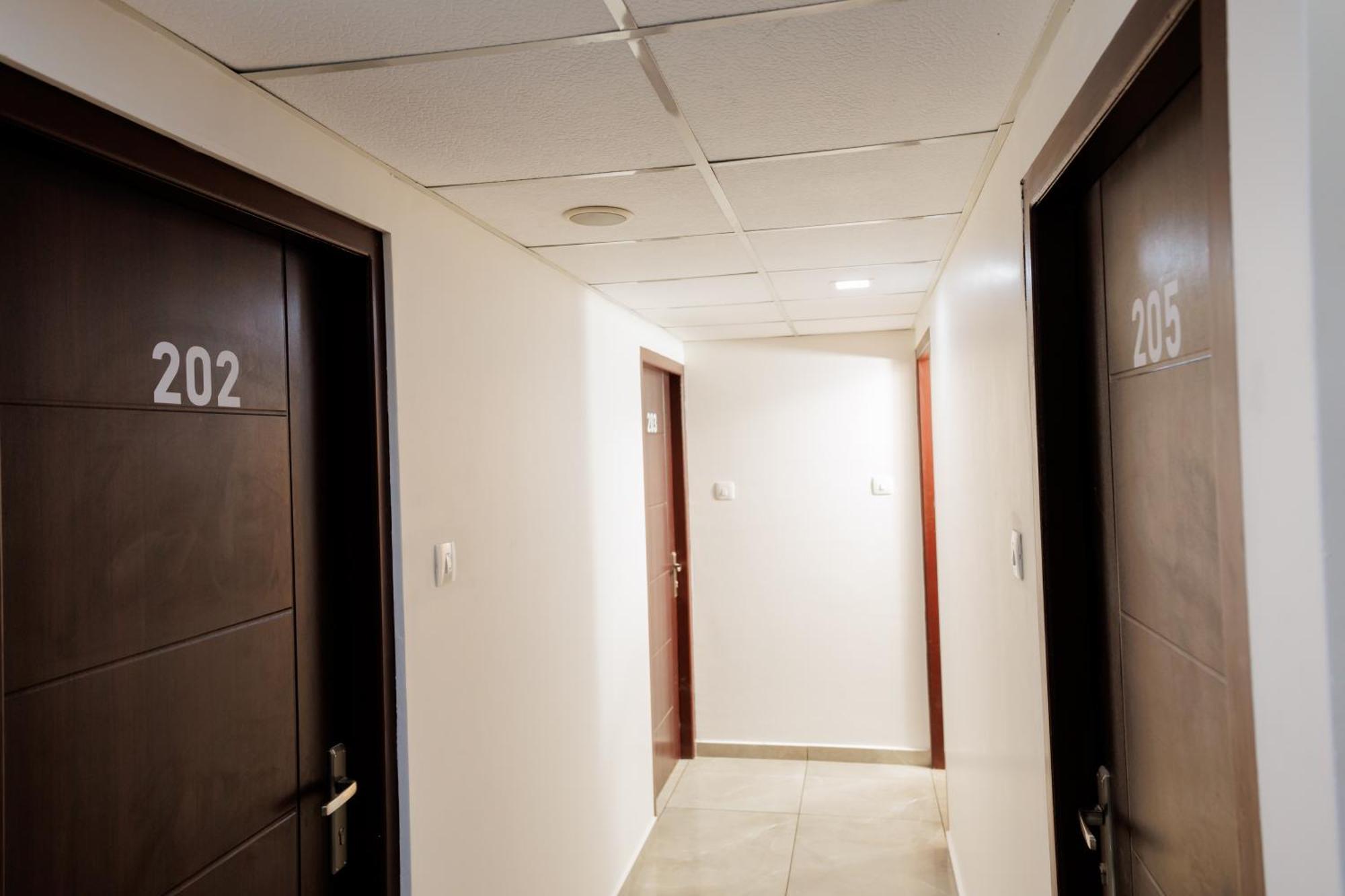 Reach Inn Kochi Exterior photo