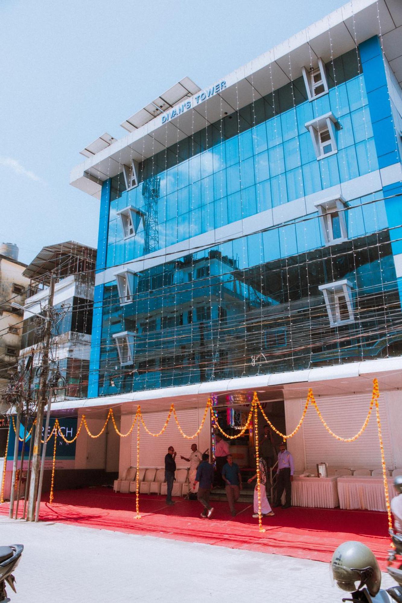 Reach Inn Kochi Exterior photo