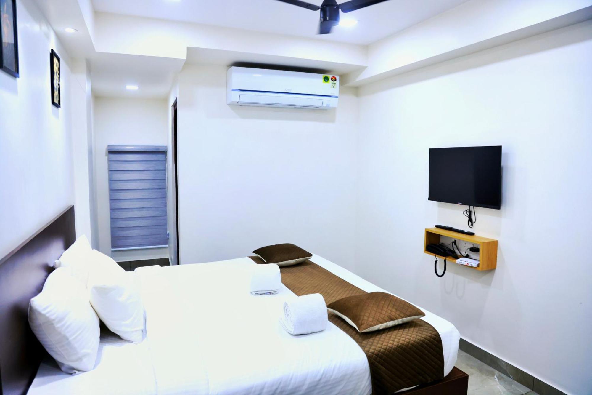 Reach Inn Kochi Exterior photo